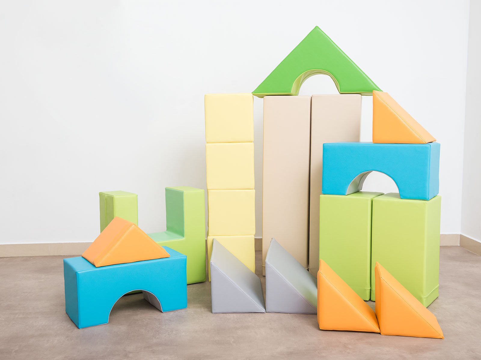 Schaumstoff-Bausteine L Set II 18tlg.