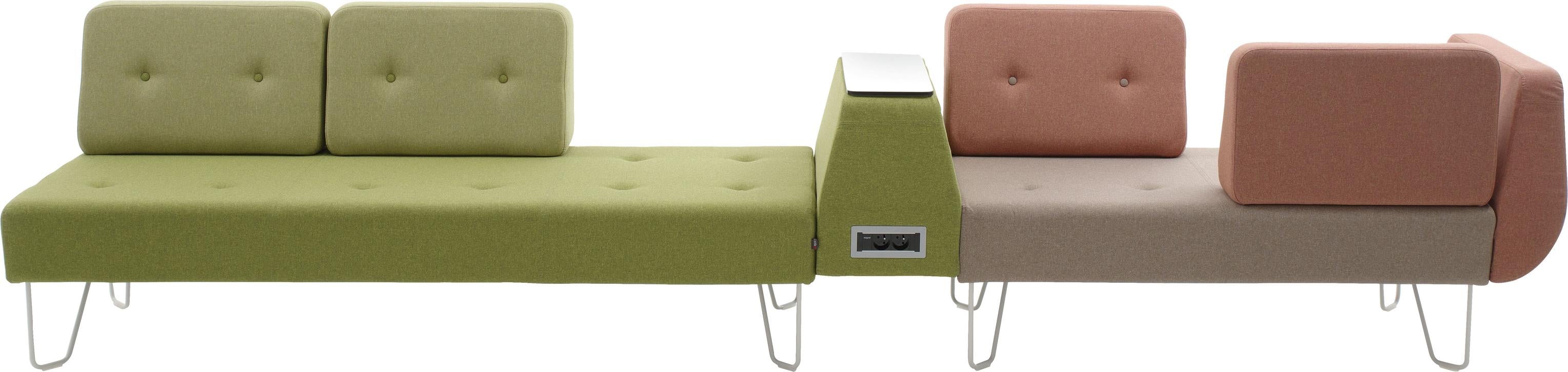 Sitzlandschaft Cool 4, modular und stilvoll arrangiert.