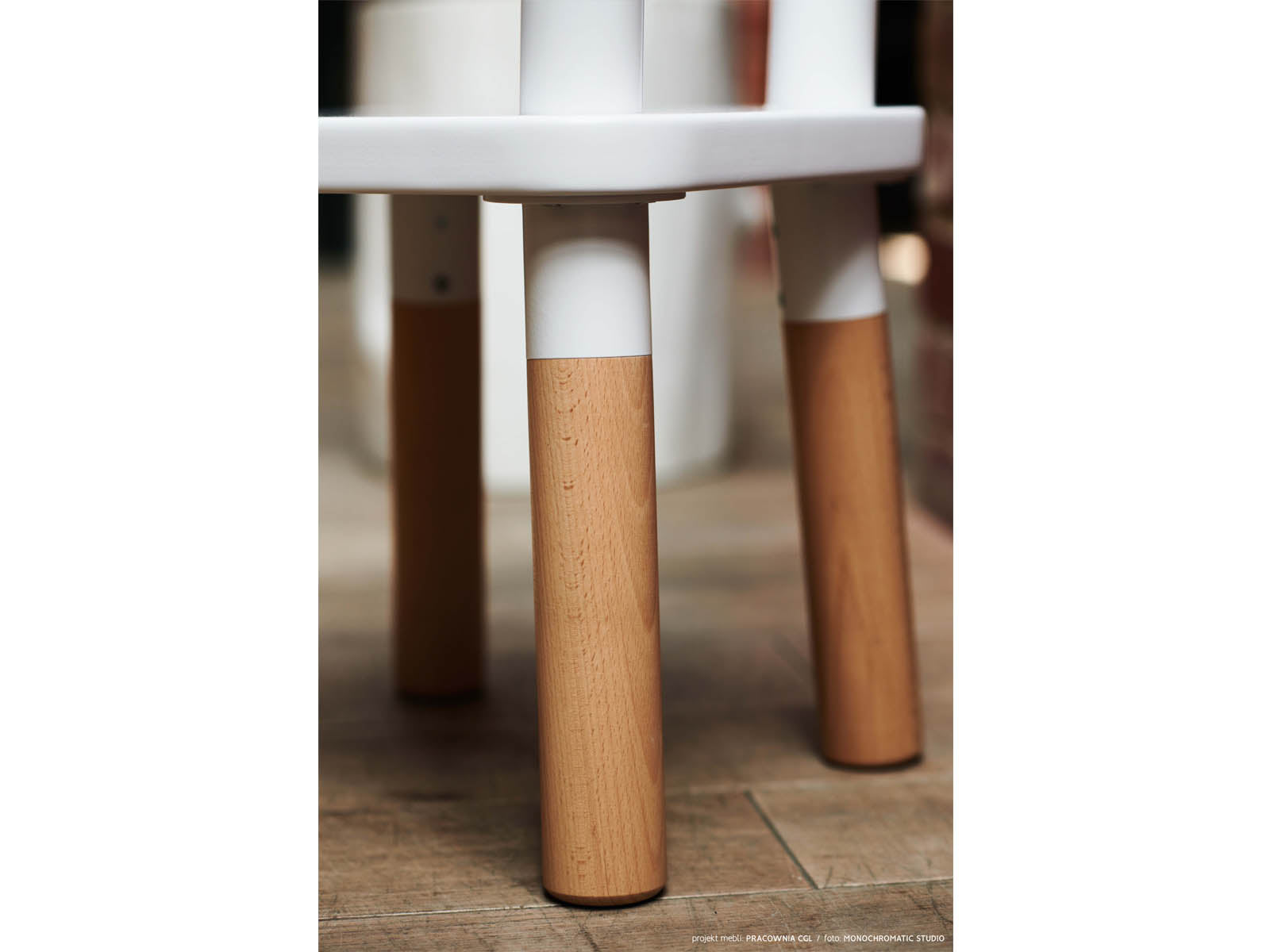 Série TAB - tables/chaises/armoires configurables