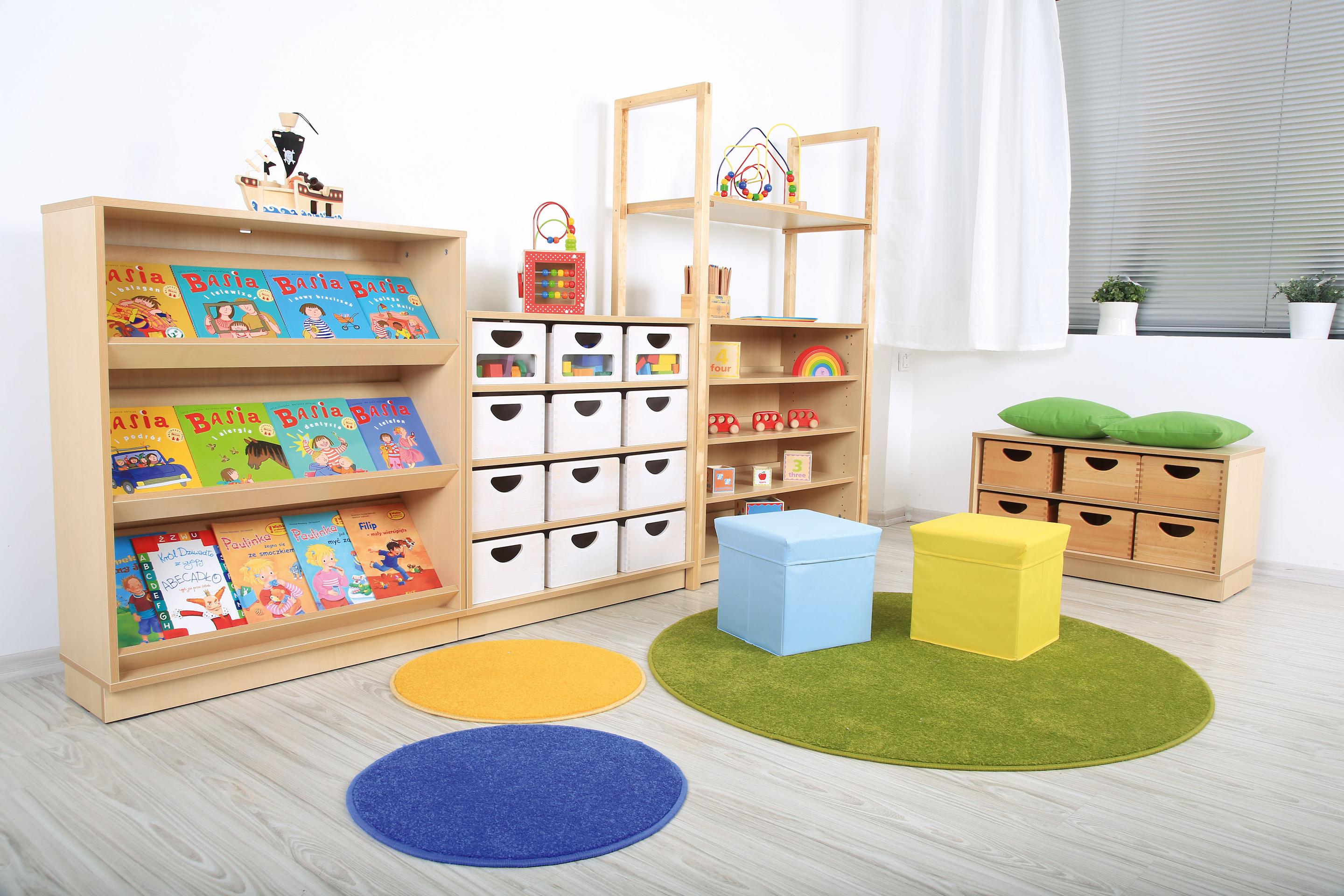 Bücherauslage in Ahorn oder Birke – Perfekte Präsentation - Produkt wird im Kindergarten oder Schule genutzt.