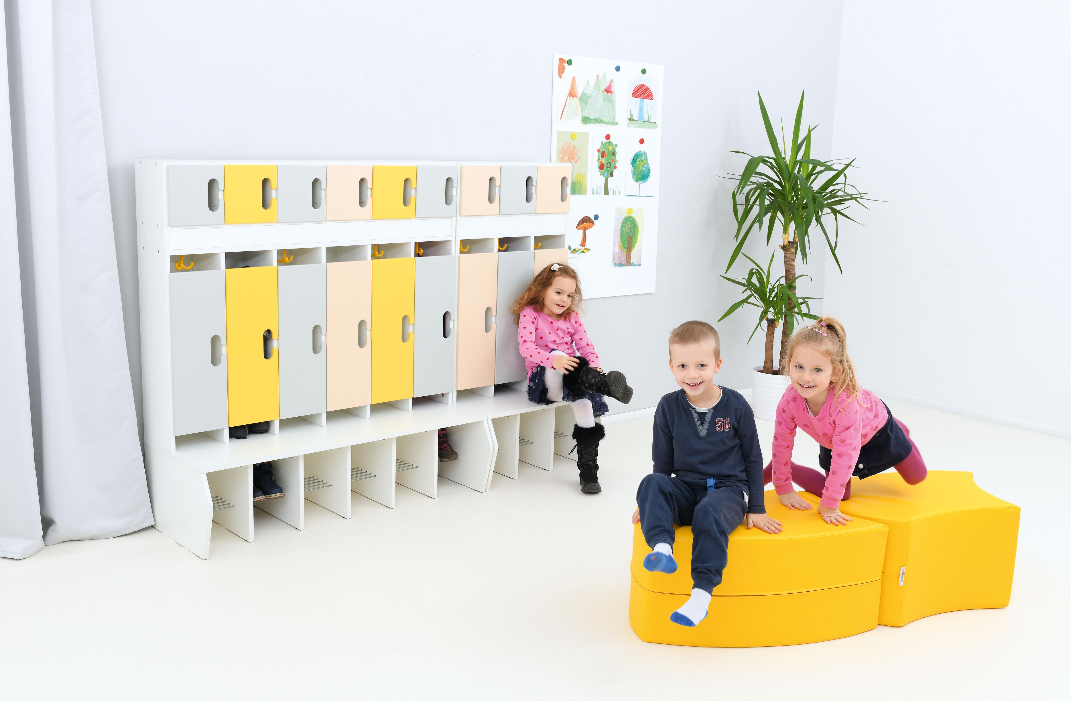 Garderobe Chamäleon 6 Ahorn Jylland Grau-Gelb leise schließend Kindergarten