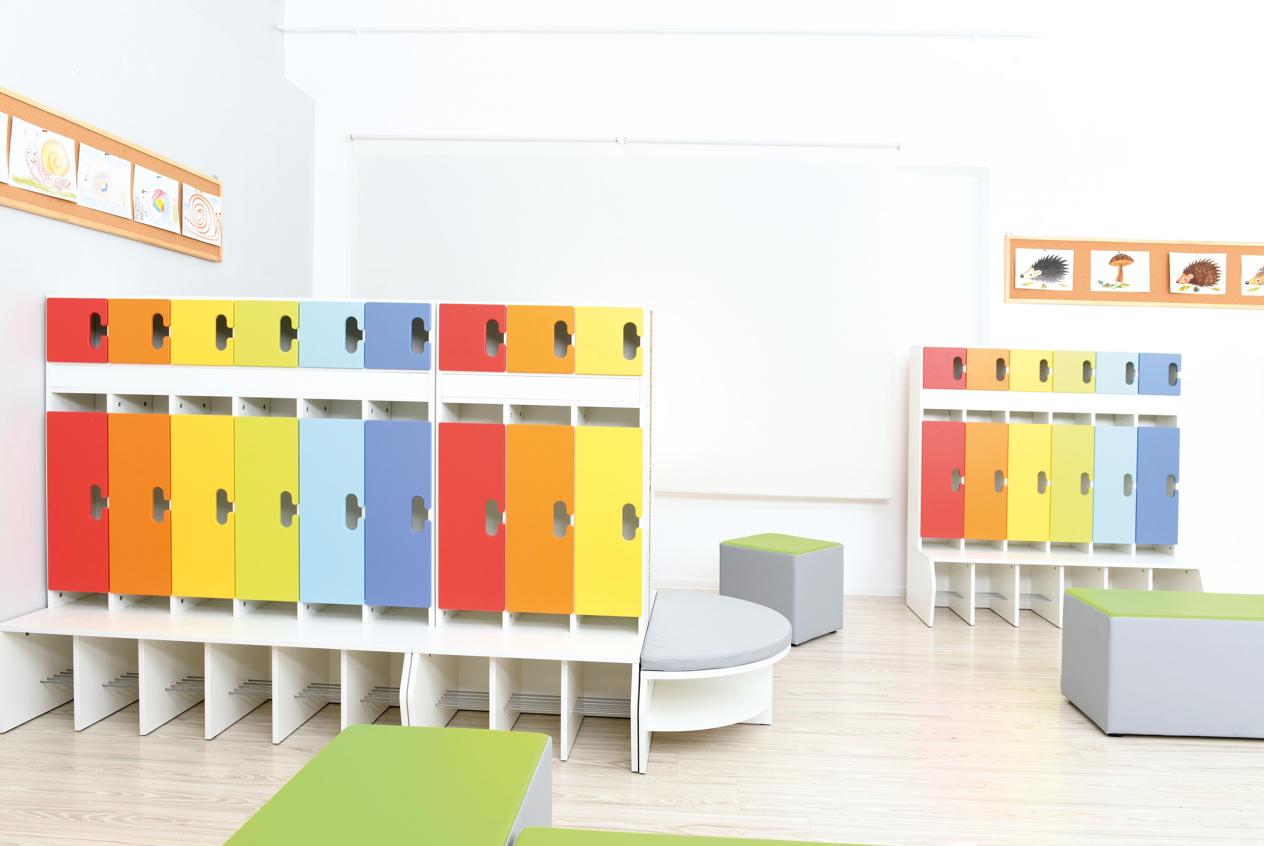 Garderobe Chamäleon 6 leise schließend Ahorn Jylland Regenbogen weiß