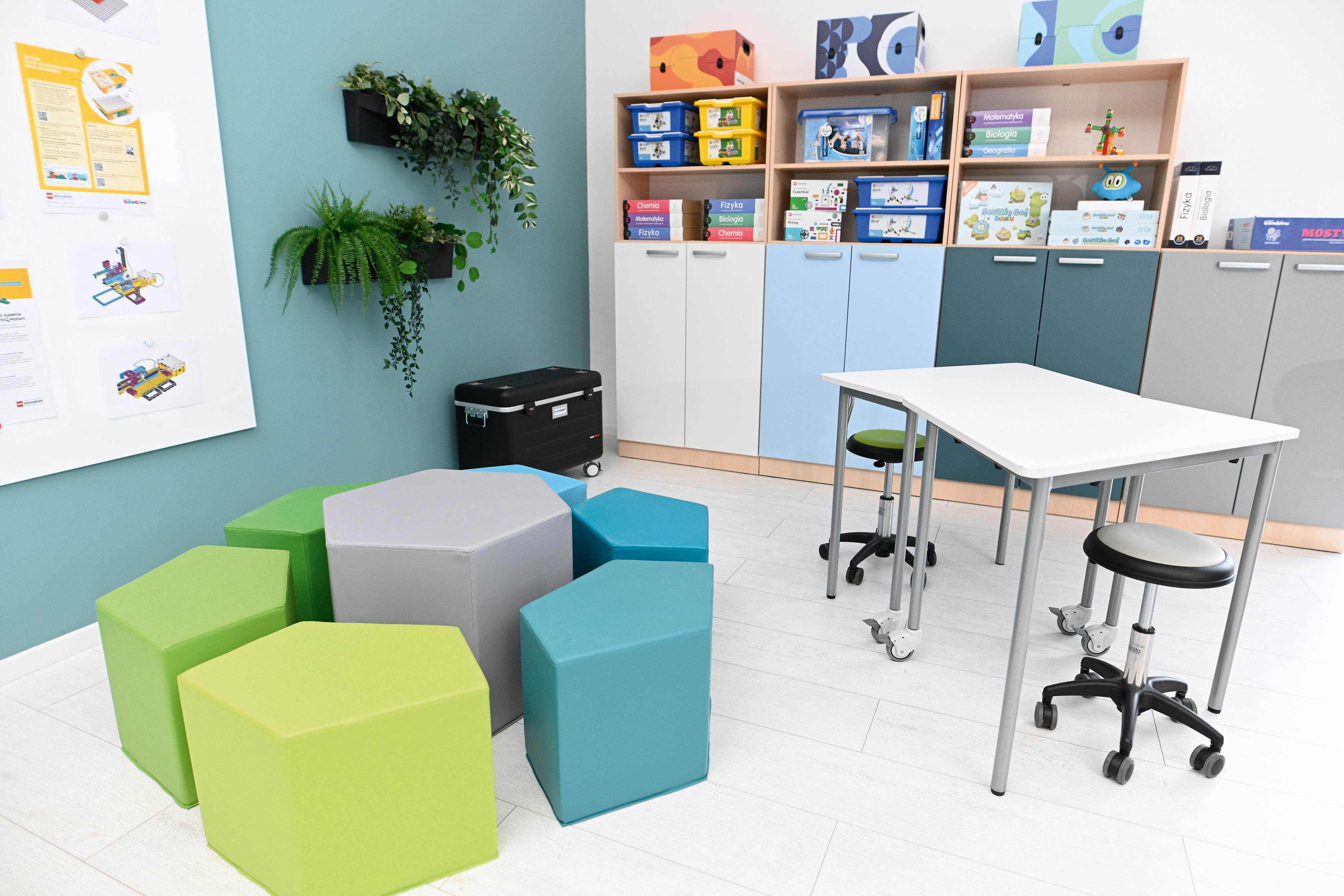 Schaumstoff-Sitzgruppe Loris 1, Sitzhöhe 38 cm, im Klassenzimmer
