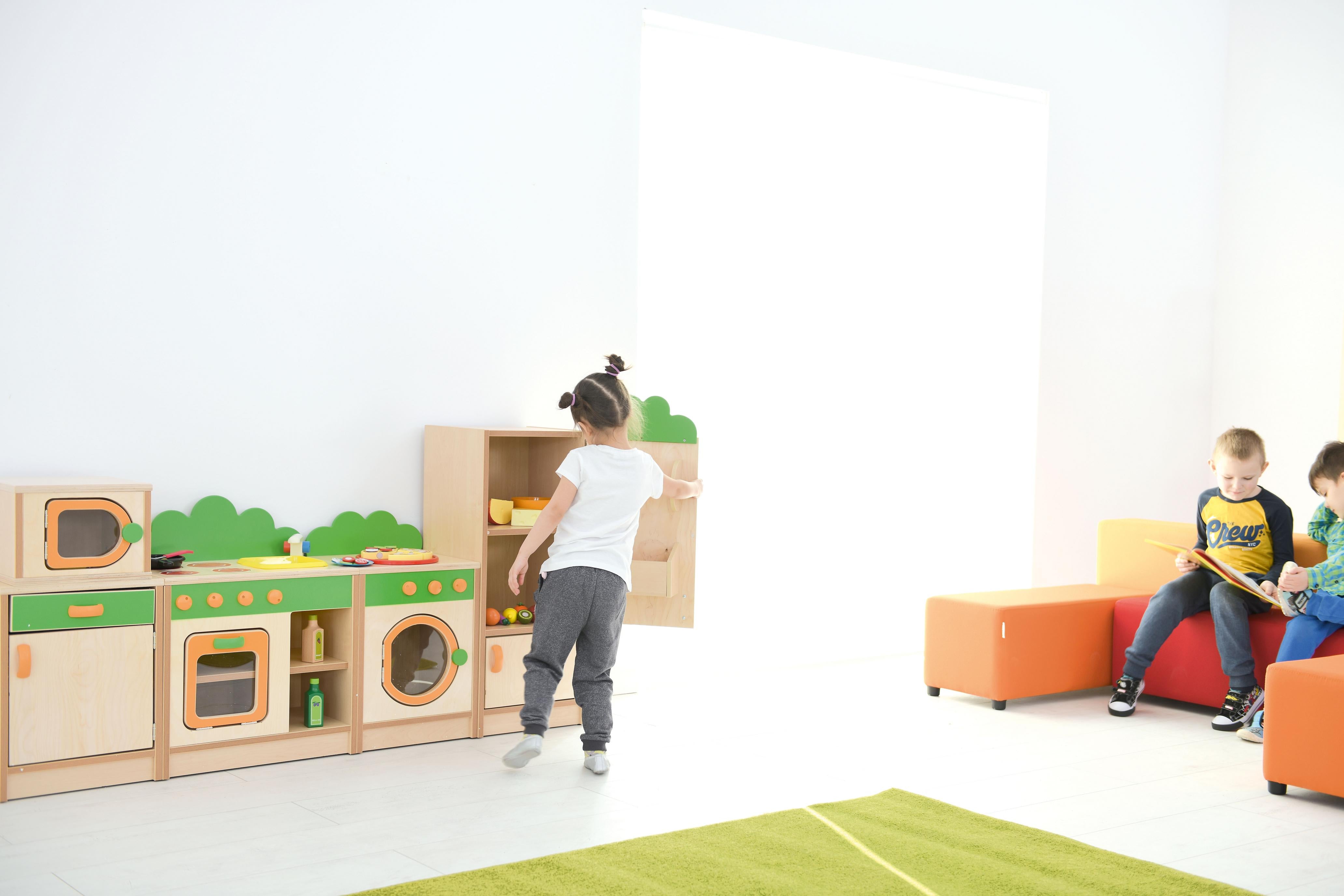 Spielküche Hannah, Herd mit Spüle im Kindergarten-Gruppenraum