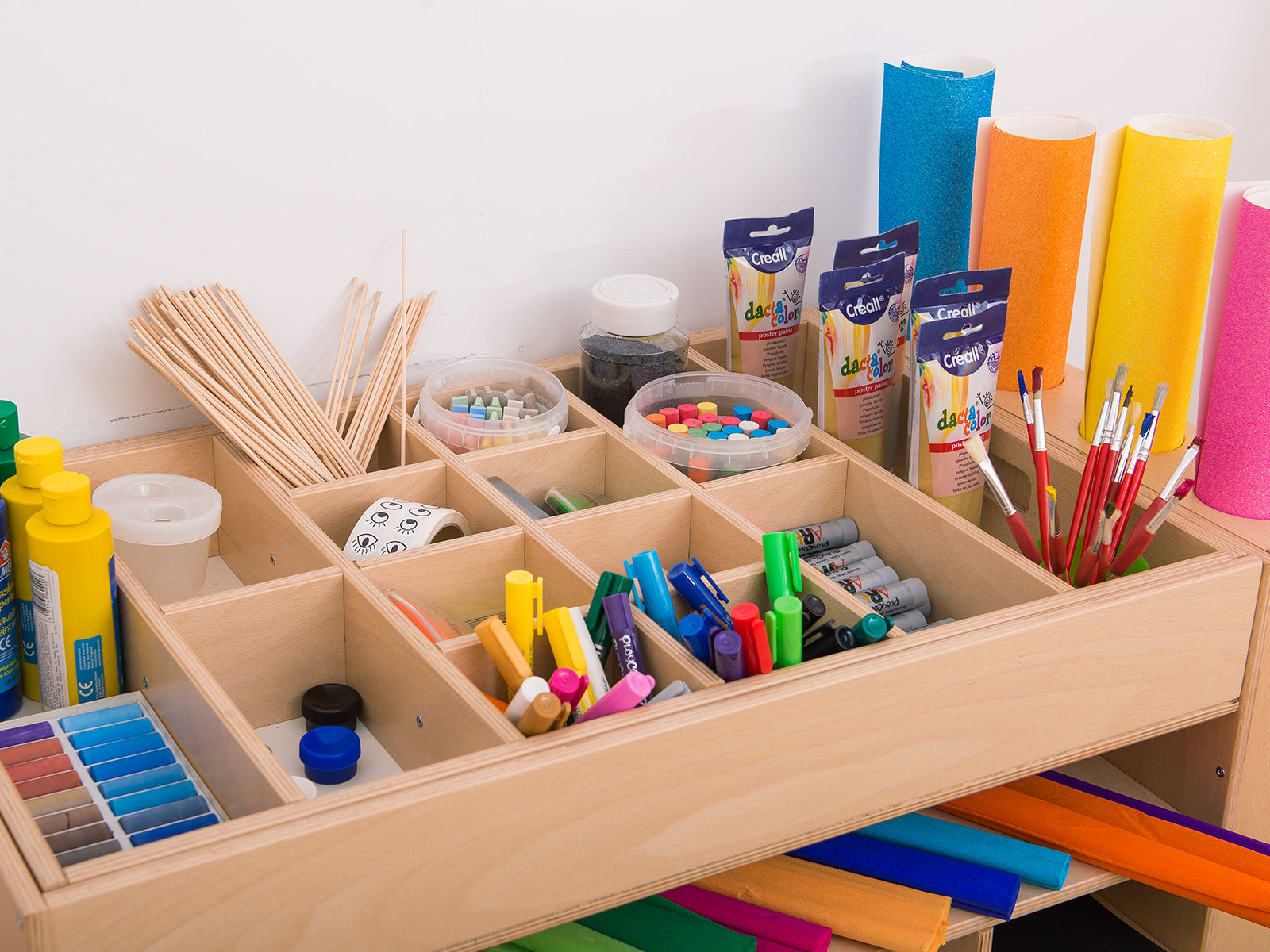 Dubbelzijdige multifunctionele kast voor kunstaccessoires